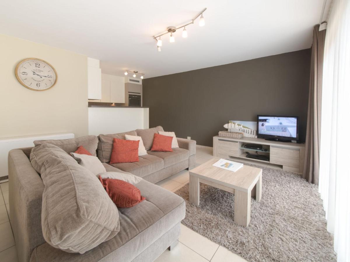 Apartment Residentie Irena Bredene Buitenkant foto